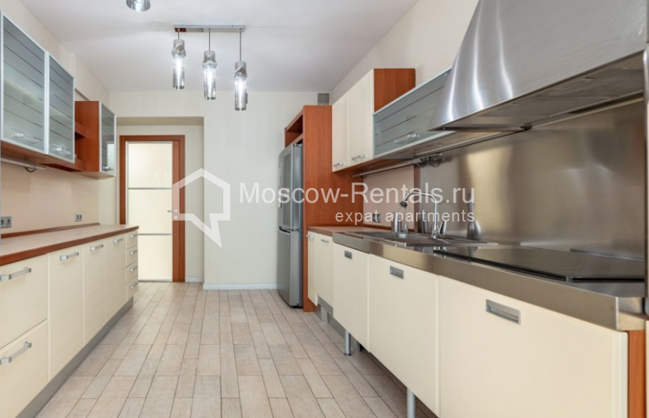 Photo #5 4-room (3 BR) apartment for <a href="http://moscow-rentals.ru/en/articles/long-term-rent" target="_blank">a long-term</a> rent
 in Russia, Moscow, 4th Tverskaya-Yamskaya str, 22