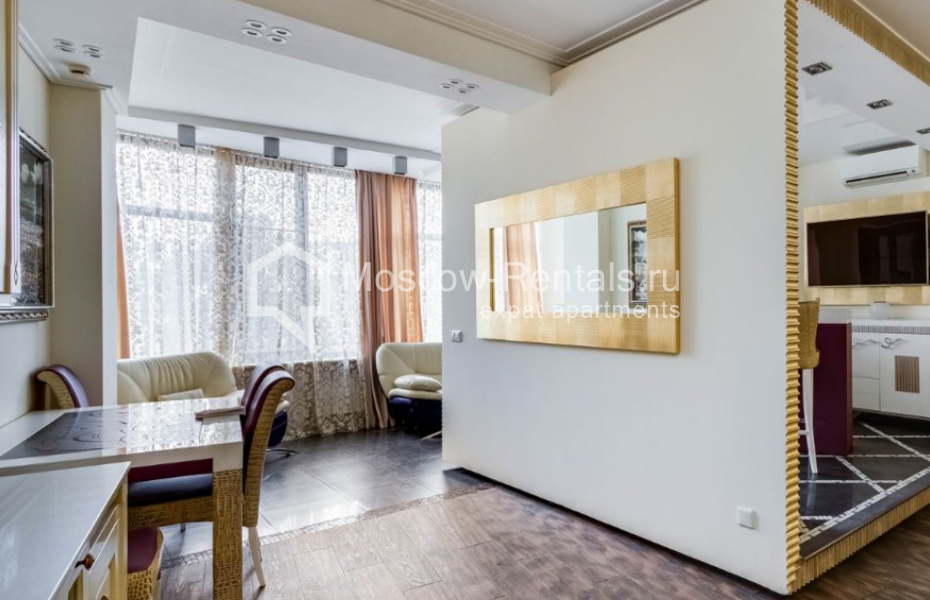 Photo #3 3-room (2 BR) apartment for <a href="http://moscow-rentals.ru/en/articles/long-term-rent" target="_blank">a long-term</a> rent
 in Russia, Moscow, Straropimenovskyi lane, 10
