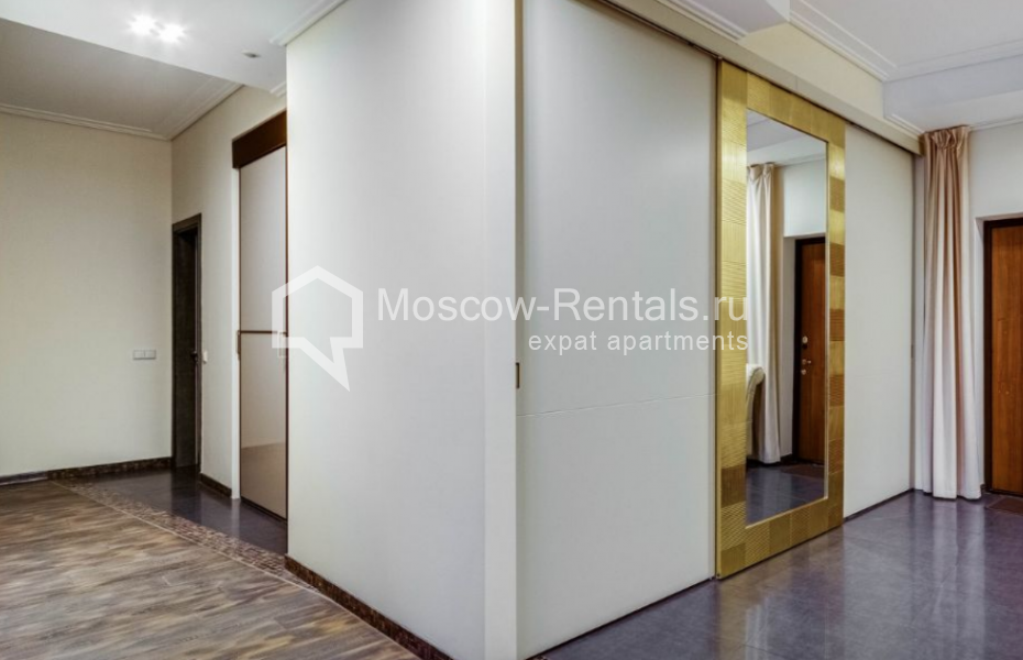 Photo #10 3-room (2 BR) apartment for <a href="http://moscow-rentals.ru/en/articles/long-term-rent" target="_blank">a long-term</a> rent
 in Russia, Moscow, Straropimenovskyi lane, 10