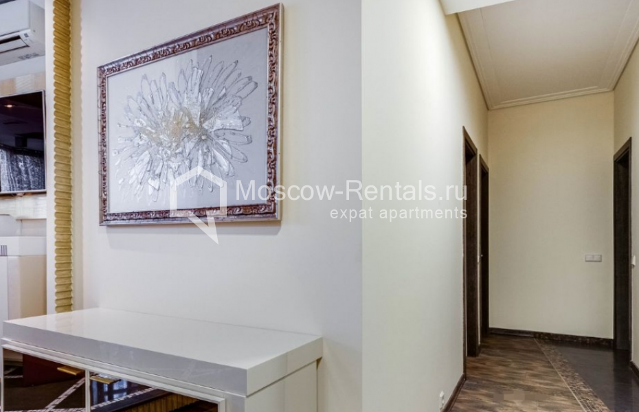 Photo #11 3-room (2 BR) apartment for <a href="http://moscow-rentals.ru/en/articles/long-term-rent" target="_blank">a long-term</a> rent
 in Russia, Moscow, Straropimenovskyi lane, 10
