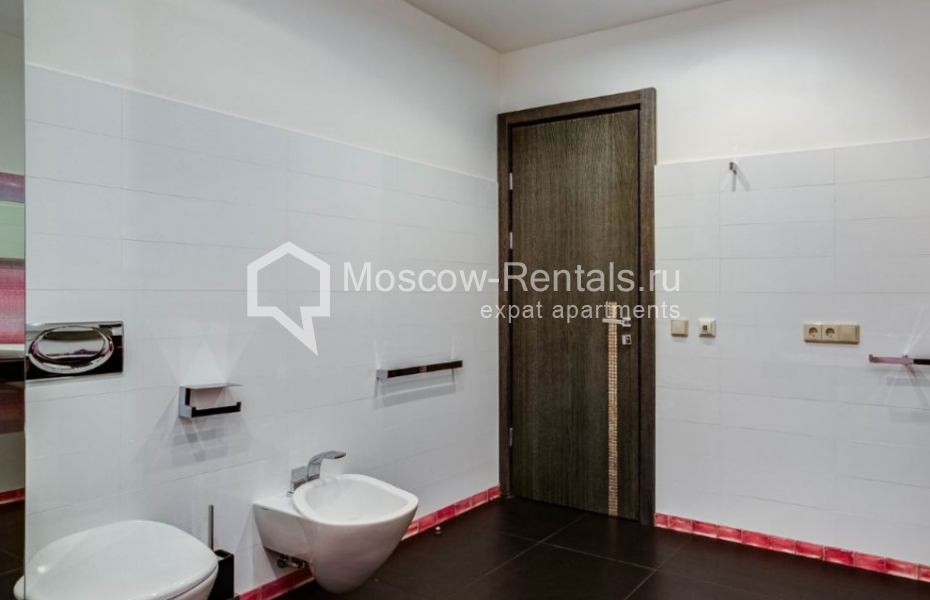 Photo #13 3-room (2 BR) apartment for <a href="http://moscow-rentals.ru/en/articles/long-term-rent" target="_blank">a long-term</a> rent
 in Russia, Moscow, Straropimenovskyi lane, 10