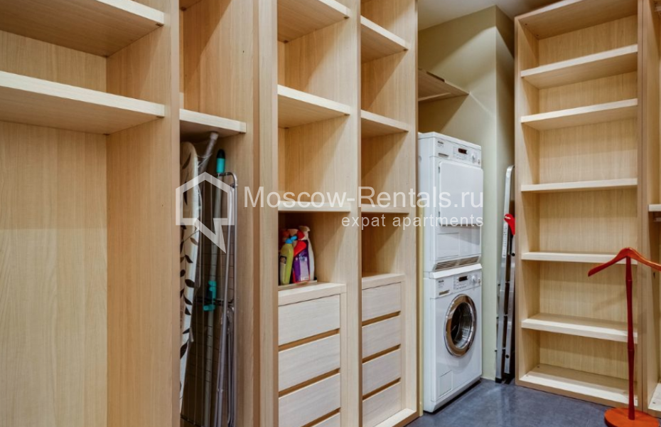 Photo #16 3-room (2 BR) apartment for <a href="http://moscow-rentals.ru/en/articles/long-term-rent" target="_blank">a long-term</a> rent
 in Russia, Moscow, Straropimenovskyi lane, 10