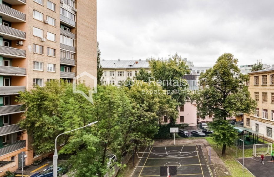 Photo #18 3-room (2 BR) apartment for <a href="http://moscow-rentals.ru/en/articles/long-term-rent" target="_blank">a long-term</a> rent
 in Russia, Moscow, Straropimenovskyi lane, 10