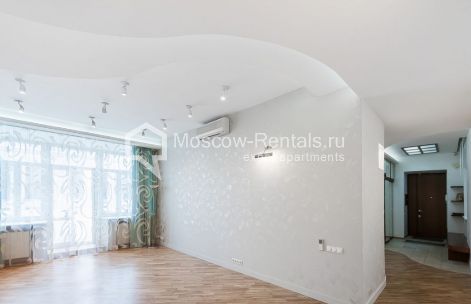 Photo #17 4-room (3 BR) apartment for <a href="http://moscow-rentals.ru/en/articles/long-term-rent" target="_blank">a long-term</a> rent
 in Russia, Moscow, Kalashnyi lane, 7
