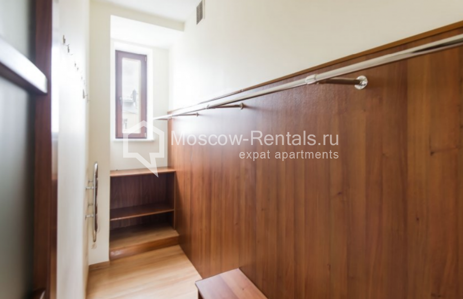Photo #13 4-room (3 BR) apartment for <a href="http://moscow-rentals.ru/en/articles/long-term-rent" target="_blank">a long-term</a> rent
 in Russia, Moscow, Ostozhenka str, 5