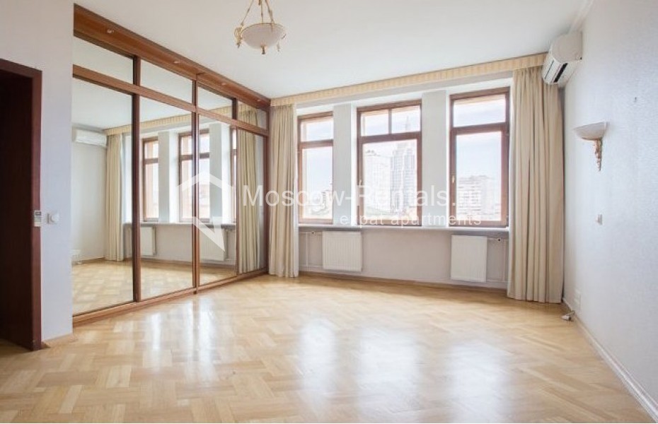 Photo #6 5-room (4 BR) apartment for <a href="http://moscow-rentals.ru/en/articles/long-term-rent" target="_blank">a long-term</a> rent
 in Russia, Moscow, Tverskaya str, 28К2