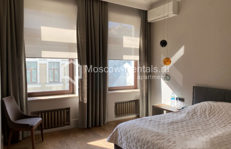 Photo #4 3-room (2 BR) apartment for <a href="http://moscow-rentals.ru/en/articles/long-term-rent" target="_blank">a long-term</a> rent
 in Russia, Moscow, Krivoarbatskyi lane, 16/22