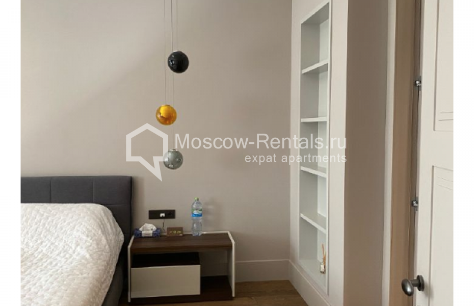 Photo #5 3-room (2 BR) apartment for <a href="http://moscow-rentals.ru/en/articles/long-term-rent" target="_blank">a long-term</a> rent
 in Russia, Moscow, Krivoarbatskyi lane, 16/22