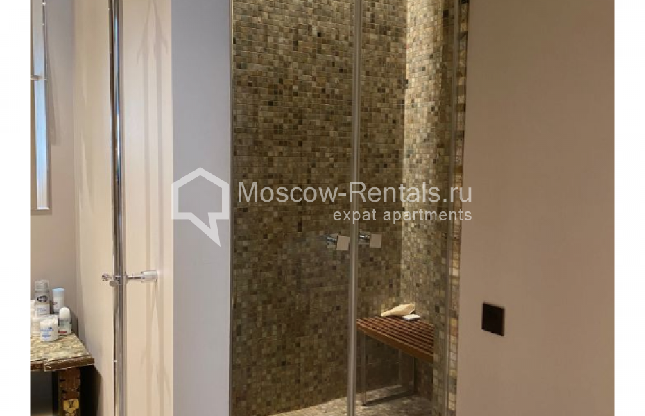 Photo #8 3-room (2 BR) apartment for <a href="http://moscow-rentals.ru/en/articles/long-term-rent" target="_blank">a long-term</a> rent
 in Russia, Moscow, Krivoarbatskyi lane, 16/22