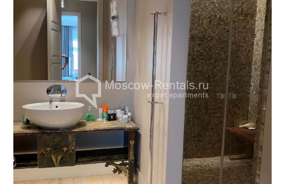 Photo #9 3-room (2 BR) apartment for <a href="http://moscow-rentals.ru/en/articles/long-term-rent" target="_blank">a long-term</a> rent
 in Russia, Moscow, Krivoarbatskyi lane, 16/22