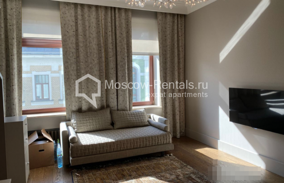 Photo #13 3-room (2 BR) apartment for <a href="http://moscow-rentals.ru/en/articles/long-term-rent" target="_blank">a long-term</a> rent
 in Russia, Moscow, Krivoarbatskyi lane, 16/22