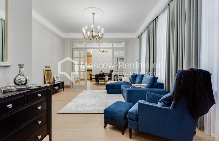 Photo #1 3-room (2 BR) apartment for <a href="http://moscow-rentals.ru/en/articles/long-term-rent" target="_blank">a long-term</a> rent
 in Russia, Moscow, Sivtsev Vrazhek lane, 44/28