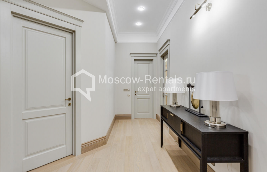 Photo #7 3-room (2 BR) apartment for <a href="http://moscow-rentals.ru/en/articles/long-term-rent" target="_blank">a long-term</a> rent
 in Russia, Moscow, Sivtsev Vrazhek lane, 44/28