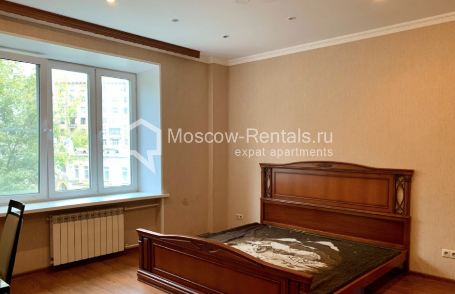 Photo #4 3-room (2 BR) apartment for <a href="http://moscow-rentals.ru/en/articles/long-term-rent" target="_blank">a long-term</a> rent
 in Russia, Moscow, B. Ovchinnikovskyi lane, 12С1