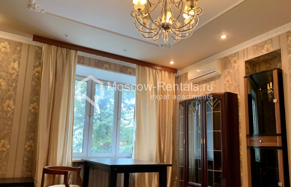 Photo #8 3-room (2 BR) apartment for <a href="http://moscow-rentals.ru/en/articles/long-term-rent" target="_blank">a long-term</a> rent
 in Russia, Moscow, B. Ovchinnikovskyi lane, 12С1