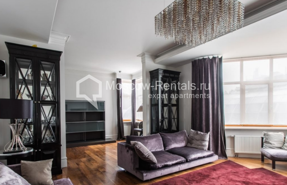 Photo #1 3-room (2 BR) apartment for <a href="http://moscow-rentals.ru/en/articles/long-term-rent" target="_blank">a long-term</a> rent
 in Russia, Moscow, Korobeinikov lane, 18