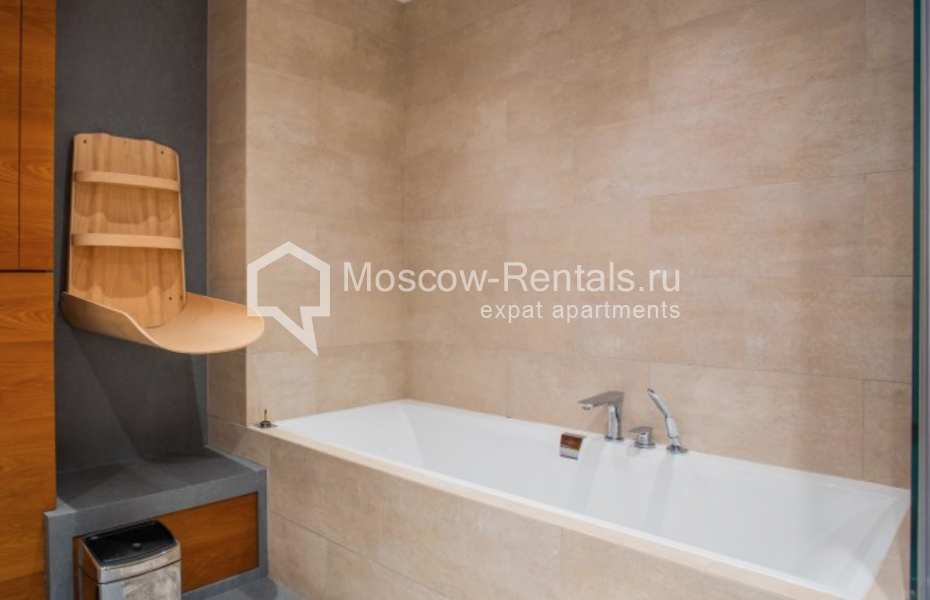 Photo #12 4-room (3 BR) apartment for <a href="http://moscow-rentals.ru/en/articles/long-term-rent" target="_blank">a long-term</a> rent
 in Russia, Moscow, Ruzheinyi lane, 3