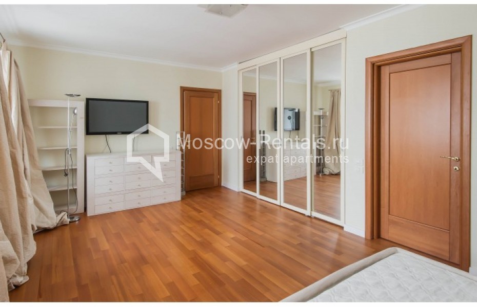 Photo #11 4-room (3 BR) apartment for <a href="http://moscow-rentals.ru/en/articles/long-term-rent" target="_blank">a long-term</a> rent
 in Russia, Moscow, Ermolaevskyi lane, 5С1