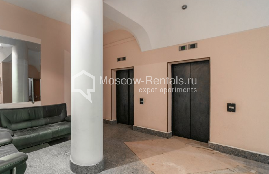 Photo #28 3-room (2 BR) apartment for <a href="http://moscow-rentals.ru/en/articles/long-term-rent" target="_blank">a long-term</a> rent
 in Russia, Moscow, Krivoarbatskyi lane, 16/22
