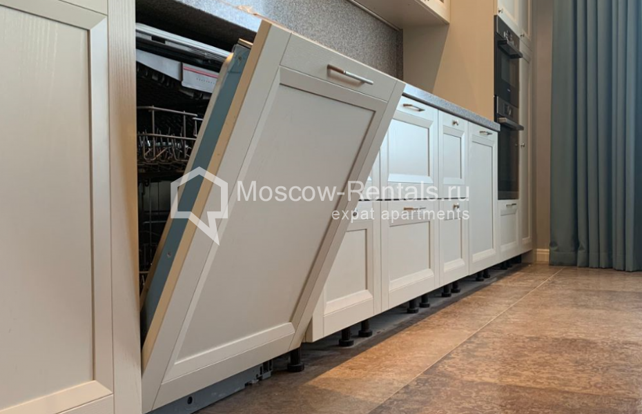 Photo #4 4-room (3 BR) apartment for <a href="http://moscow-rentals.ru/en/articles/long-term-rent" target="_blank">a long-term</a> rent
 in Russia, Moscow, Mytnaya str, 7С2