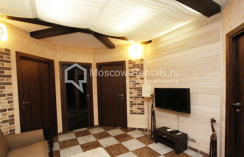 Photo #7 4-room (3 BR) apartment for <a href="http://moscow-rentals.ru/en/articles/long-term-rent" target="_blank">a long-term</a> rent
 in Russia, Moscow, Mosfilmovskaya str, 70 bld 2