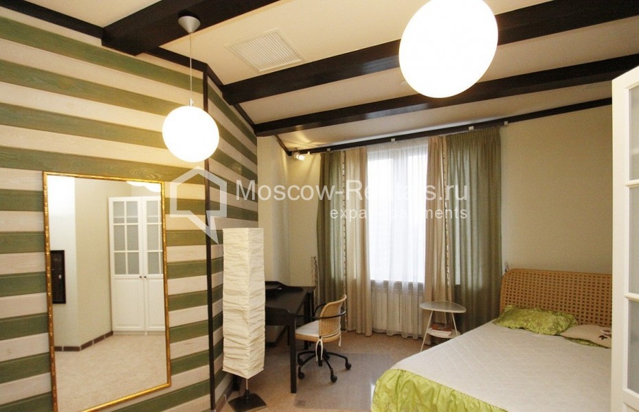 Photo #10 4-room (3 BR) apartment for <a href="http://moscow-rentals.ru/en/articles/long-term-rent" target="_blank">a long-term</a> rent
 in Russia, Moscow, Mosfilmovskaya str, 70 bld 2