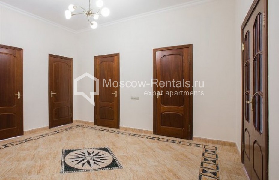 Photo #7 3-room (2 BR) apartment for <a href="http://moscow-rentals.ru/en/articles/long-term-rent" target="_blank">a long-term</a> rent
 in Russia, Moscow, Old Tolmachevskyi lane, 3