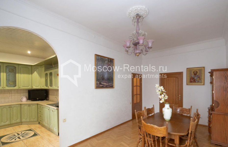 Photo #5 4-room (3 BR) apartment for <a href="http://moscow-rentals.ru/en/articles/long-term-rent" target="_blank">a long-term</a> rent
 in Russia, Moscow, Leningradskyi prosp, 28