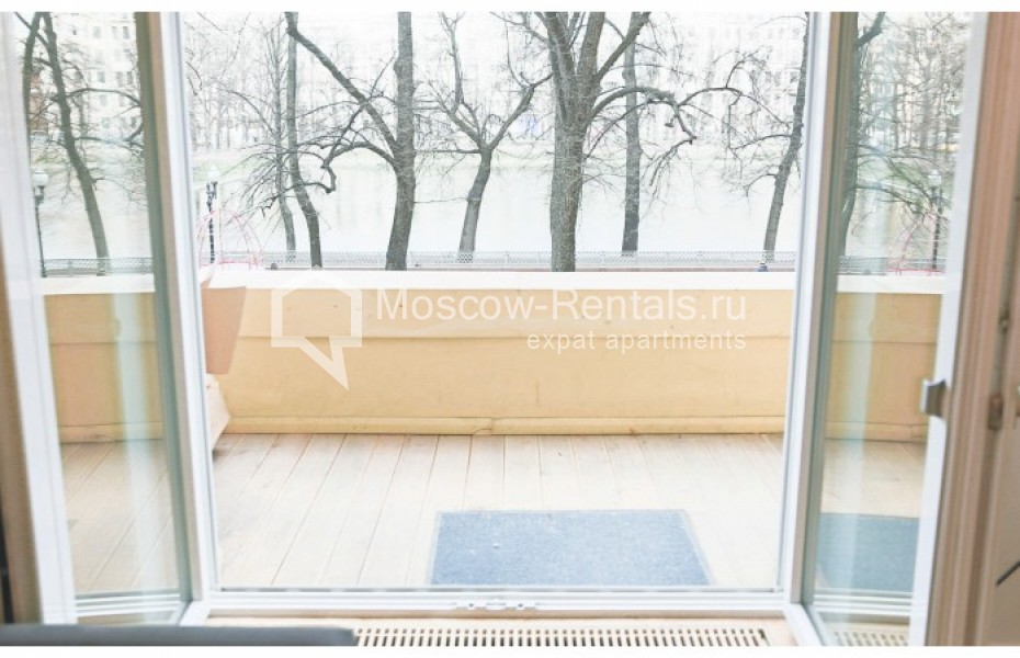 Photo #14 3-room (2 BR) apartment for <a href="http://moscow-rentals.ru/en/articles/long-term-rent" target="_blank">a long-term</a> rent
 in Russia, Moscow, M. Patriarshyi lane, 5С1