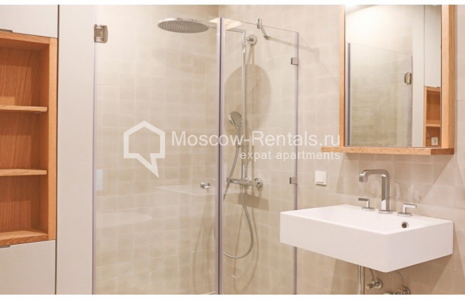 Photo #11 3-room (2 BR) apartment for <a href="http://moscow-rentals.ru/en/articles/long-term-rent" target="_blank">a long-term</a> rent
 in Russia, Moscow, M. Patriarshyi lane, 5С1