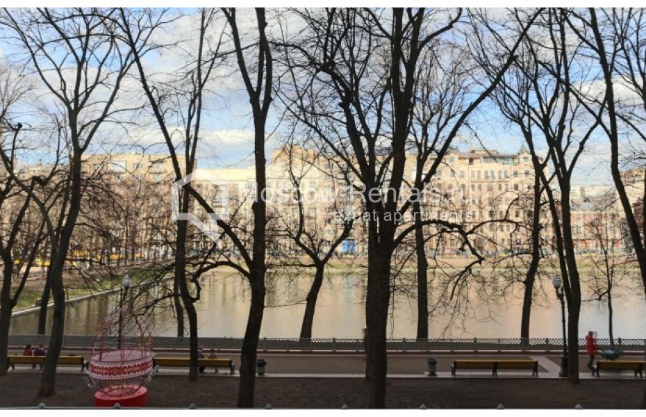 Photo #17 3-room (2 BR) apartment for <a href="http://moscow-rentals.ru/en/articles/long-term-rent" target="_blank">a long-term</a> rent
 in Russia, Moscow, M. Patriarshyi lane, 5С1