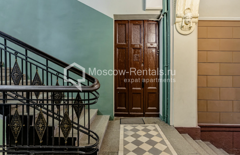 Photo #19 4-room (3 BR) apartment for <a href="http://moscow-rentals.ru/en/articles/long-term-rent" target="_blank">a long-term</a> rent
 in Russia, Moscow, Sivtzev Vrazhek lane, 44/28