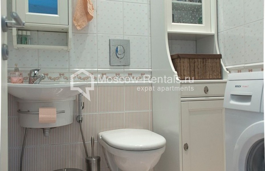 Photo #14 2-room (1 BR) apartment for <a href="http://moscow-rentals.ru/en/articles/long-term-rent" target="_blank">a long-term</a> rent
 in Russia, Moscow, Shmitovskyi pr, 16С2
