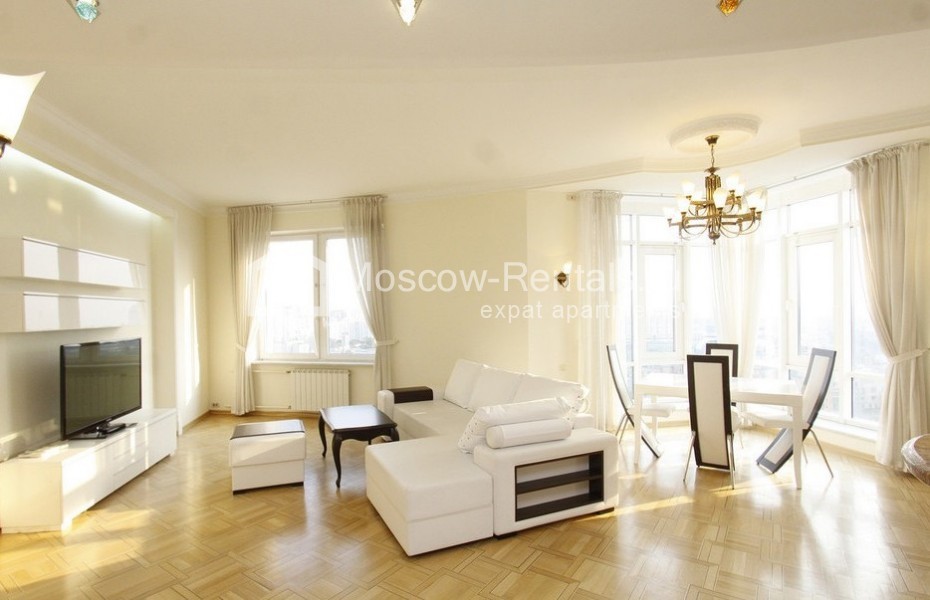 Photo #1 4-room (3 BR) apartment for <a href="http://moscow-rentals.ru/en/articles/long-term-rent" target="_blank">a long-term</a> rent
 in Russia, Moscow, Mosfilmovsksya str, 70 bld 1