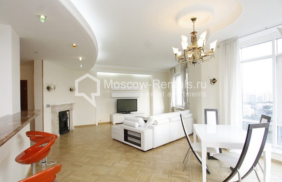Photo #3 4-room (3 BR) apartment for <a href="http://moscow-rentals.ru/en/articles/long-term-rent" target="_blank">a long-term</a> rent
 in Russia, Moscow, Mosfilmovsksya str, 70 bld 1