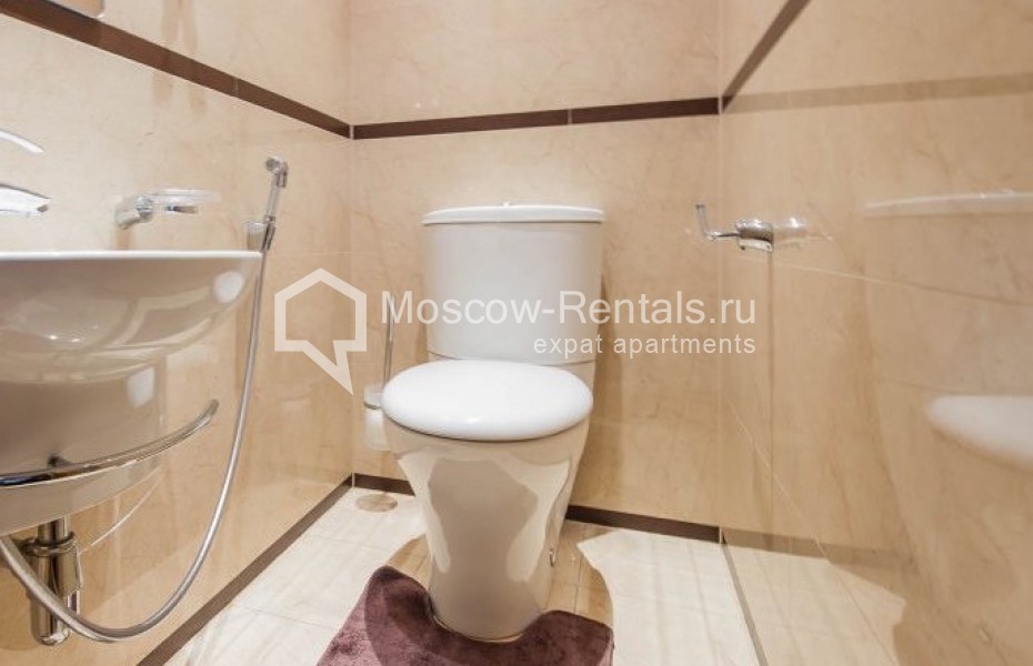 Photo #17 5-room (4 BR) apartment for <a href="http://moscow-rentals.ru/en/articles/long-term-rent" target="_blank">a long-term</a> rent
 in Russia, Moscow, Skatertnyi lane, 15