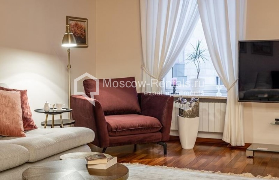 Photo #9 4-room (3 BR) apartment for <a href="http://moscow-rentals.ru/en/articles/long-term-rent" target="_blank">a long-term</a> rent
 in Russia, Moscow, Skatertnyi lane, 15
