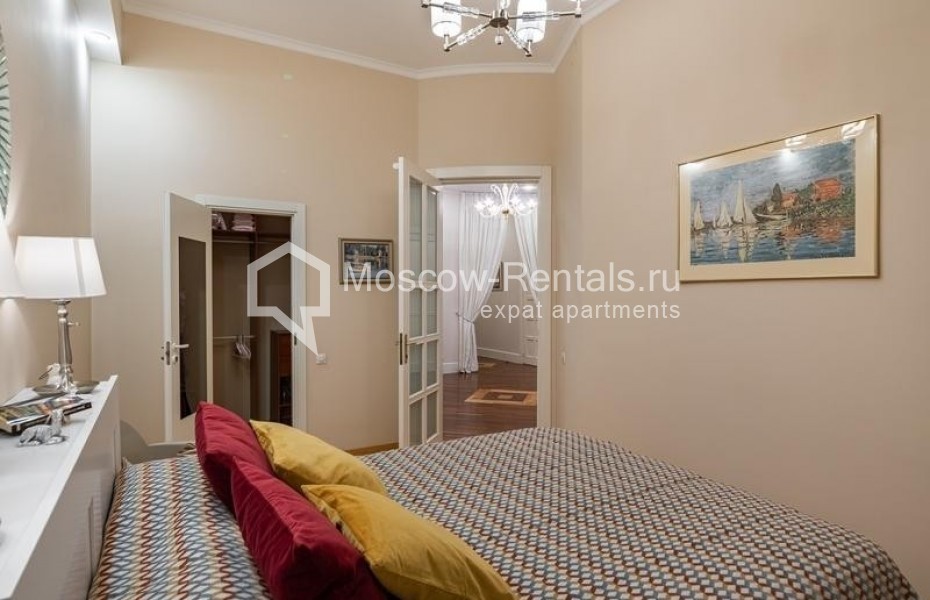Photo #17 4-room (3 BR) apartment for <a href="http://moscow-rentals.ru/en/articles/long-term-rent" target="_blank">a long-term</a> rent
 in Russia, Moscow, Skatertnyi lane, 15