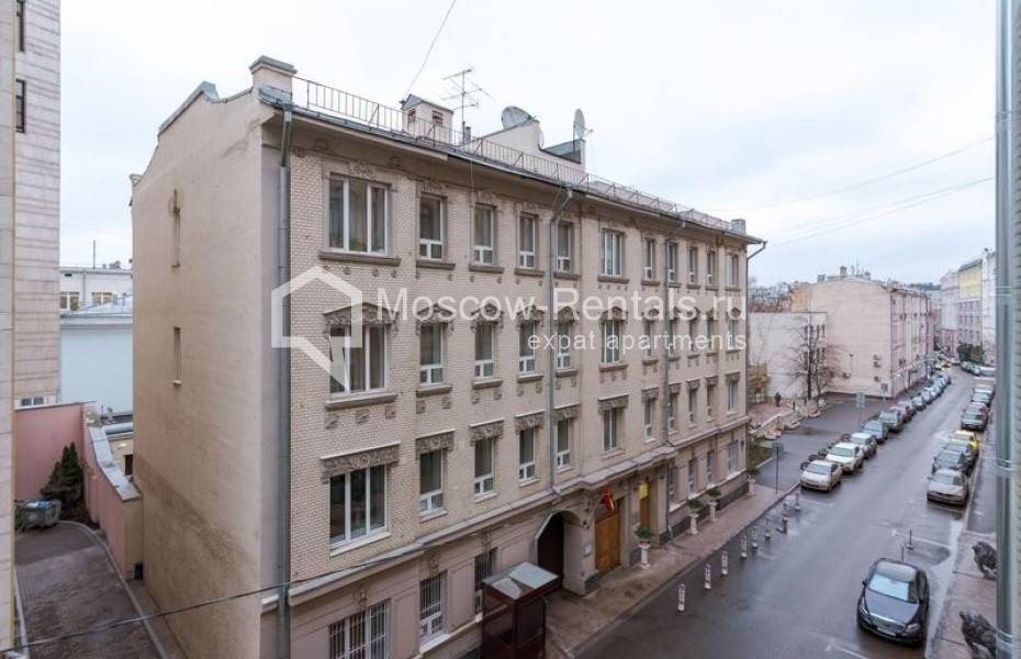 Photo #29 4-room (3 BR) apartment for <a href="http://moscow-rentals.ru/en/articles/long-term-rent" target="_blank">a long-term</a> rent
 in Russia, Moscow, Skatertnyi lane, 15