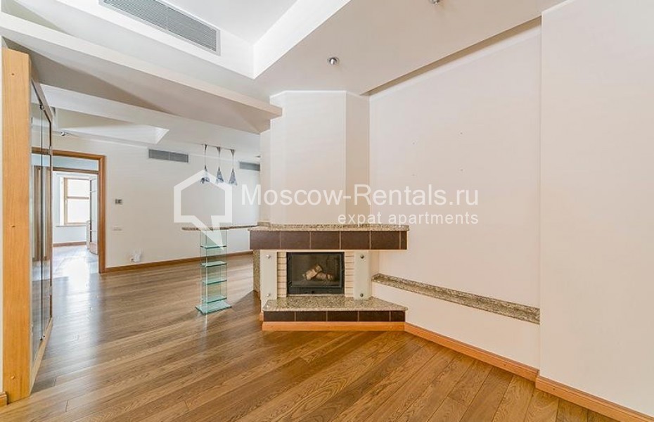 Photo #3 5-room (4 BR) apartment for <a href="http://moscow-rentals.ru/en/articles/long-term-rent" target="_blank">a long-term</a> rent
 in Russia, Moscow, M. Nikitskaya str, 20С1