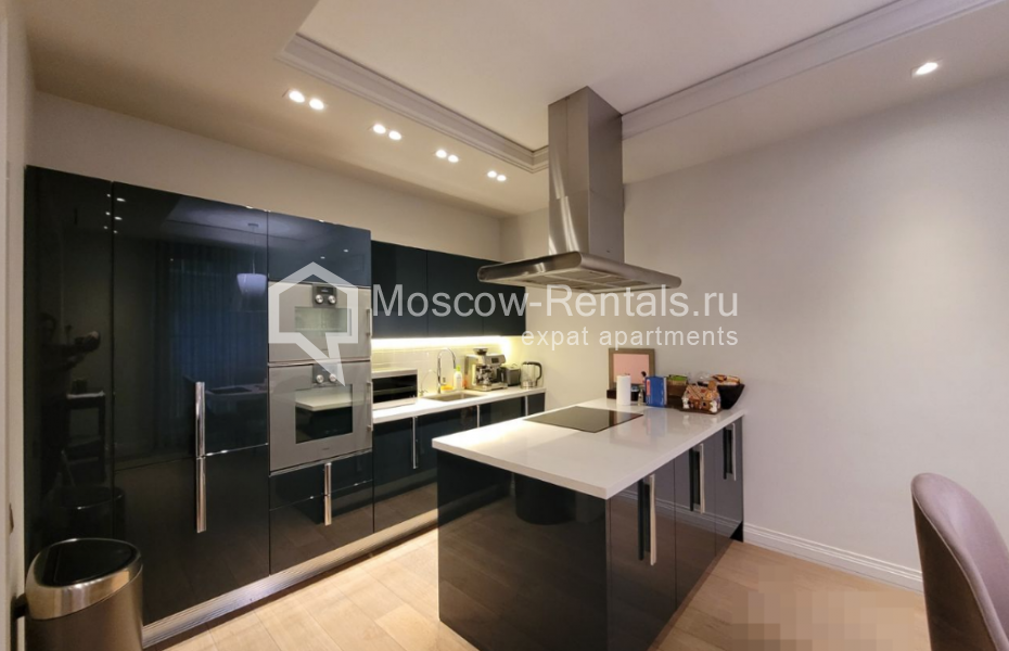 Photo #2 3-room (2 BR) apartment for <a href="http://moscow-rentals.ru/en/articles/long-term-rent" target="_blank">a long-term</a> rent
 in Russia, Moscow, B. Afanasievskyi lane, 28
