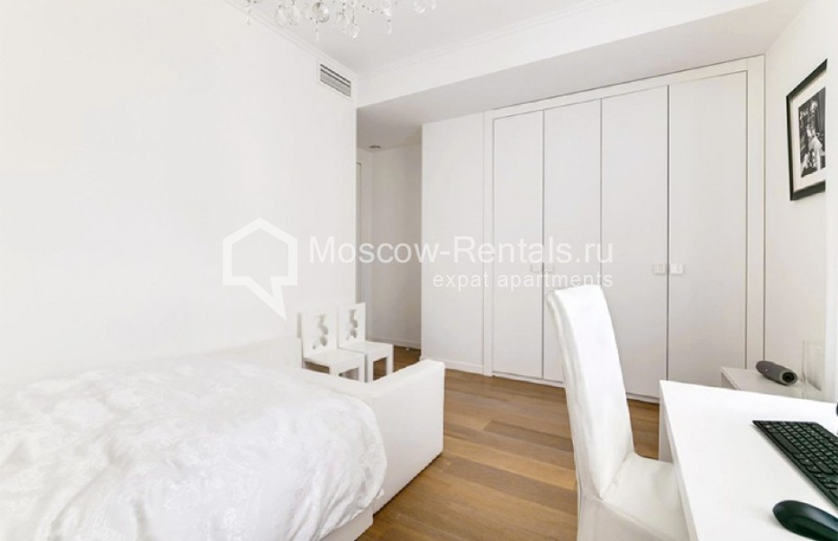 Photo #15 5-room (4 BR) apartment for <a href="http://moscow-rentals.ru/en/articles/long-term-rent" target="_blank">a long-term</a> rent
 in Russia, Moscow, 7th Rostovskyi lane, 15
