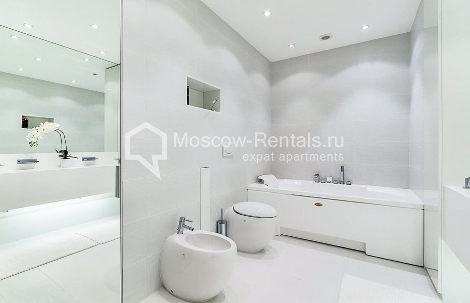 Photo #19 5-room (4 BR) apartment for <a href="http://moscow-rentals.ru/en/articles/long-term-rent" target="_blank">a long-term</a> rent
 in Russia, Moscow, 7th Rostovskyi lane, 15