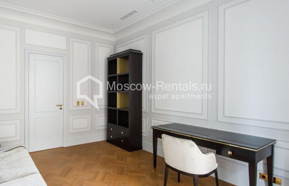 Photo #9 4-room (3 BR) apartment for <a href="http://moscow-rentals.ru/en/articles/long-term-rent" target="_blank">a long-term</a> rent
 in Russia, Moscow, Ordynskyi lane, 4А