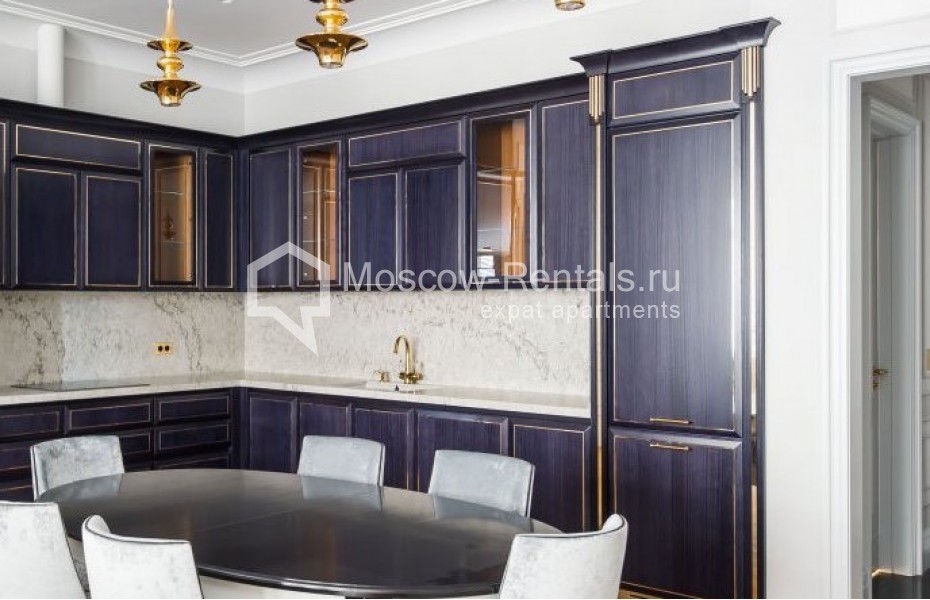 Photo #2 4-room (3 BR) apartment for <a href="http://moscow-rentals.ru/en/articles/long-term-rent" target="_blank">a long-term</a> rent
 in Russia, Moscow, Ordynskyi lane, 4А