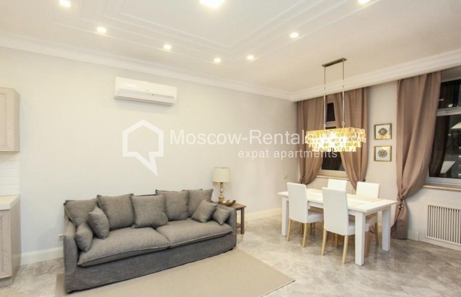 Photo #2 3-room (2 BR) apartment for <a href="http://moscow-rentals.ru/en/articles/long-term-rent" target="_blank">a long-term</a> rent
 in Russia, Moscow, Aviatsionnaya str, 77