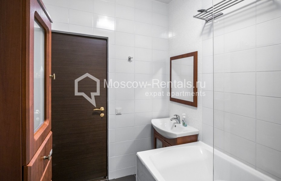 Photo #16 3-room (2 BR) apartment for <a href="http://moscow-rentals.ru/en/articles/long-term-rent" target="_blank">a long-term</a> rent
 in Russia, Moscow, B. Gruzinskaya str, 69