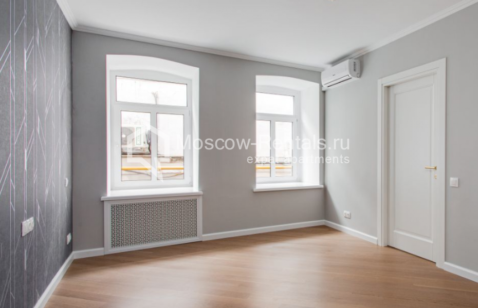 Photo #6 5-room (4 BR) apartment for <a href="http://moscow-rentals.ru/en/articles/long-term-rent" target="_blank">a long-term</a> rent
 in Russia, Moscow, Neglinnaya str, 16/2С3