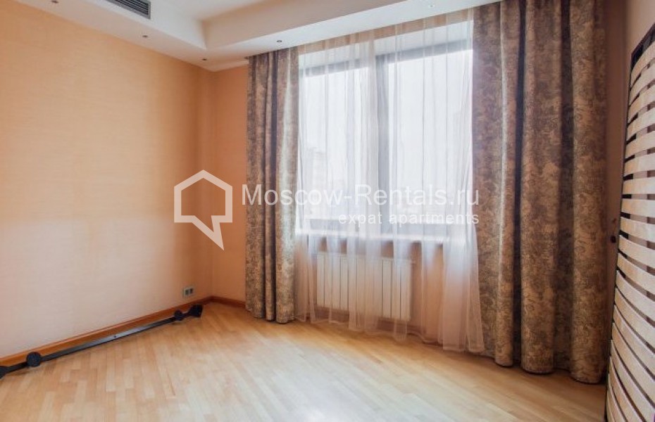 Photo #6 4-room (3 BR) apartment for <a href="http://moscow-rentals.ru/en/articles/long-term-rent" target="_blank">a long-term</a> rent
 in Russia, Moscow, Novoslobodskaya str, 11