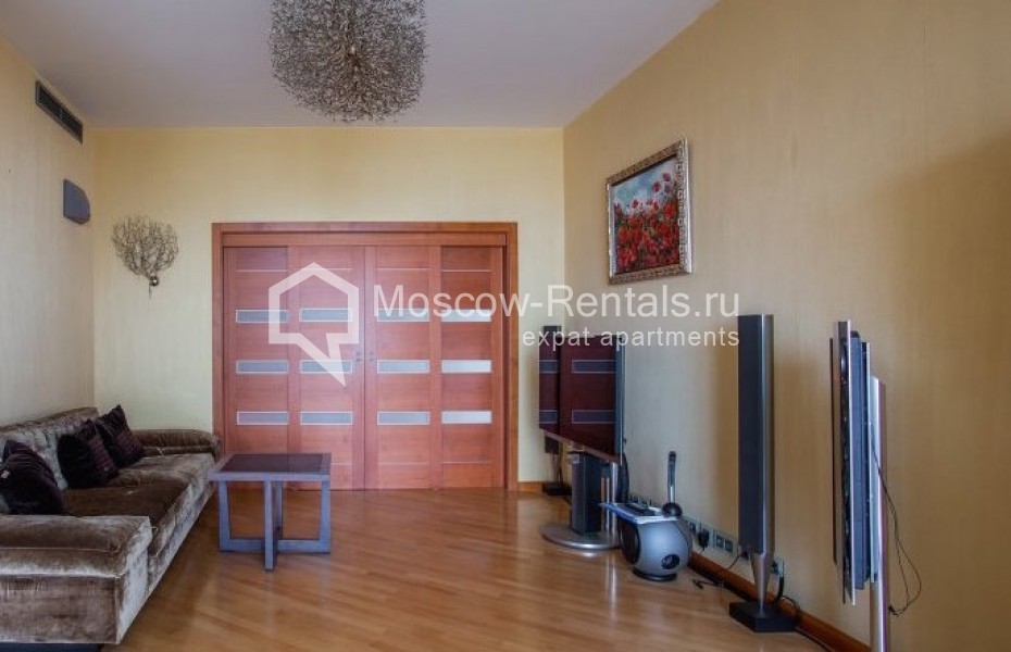 Photo #2 4-room (3 BR) apartment for <a href="http://moscow-rentals.ru/en/articles/long-term-rent" target="_blank">a long-term</a> rent
 in Russia, Moscow, Novoslobodskaya str, 11